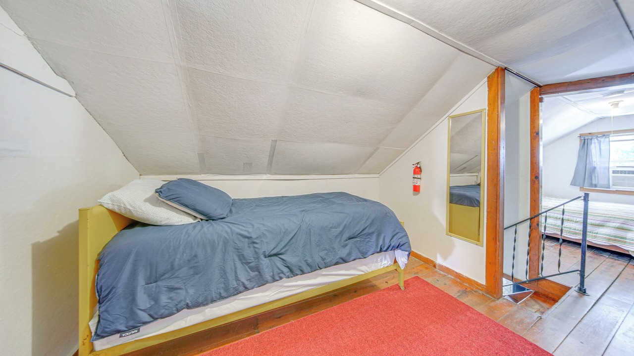 Photo of Bedroom in Edinboro