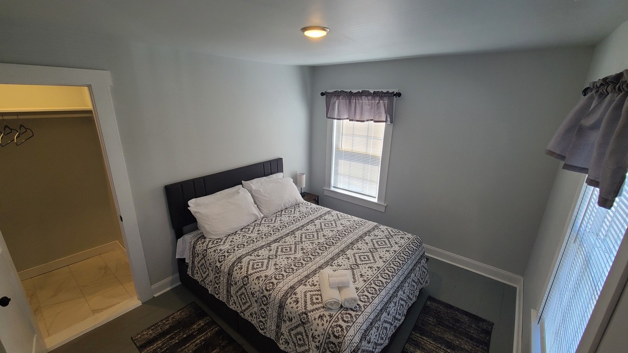 Photo of Bedroom in Paw Paw