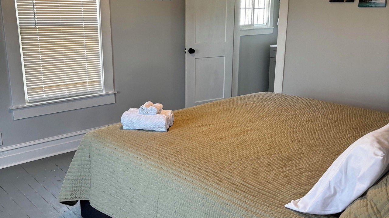 Photo of Bedroom in Paw Paw