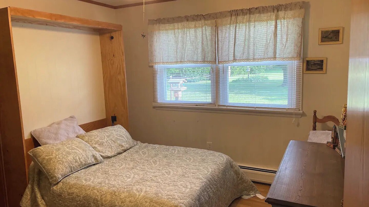 Photo of Bedroom in Jersey Shore