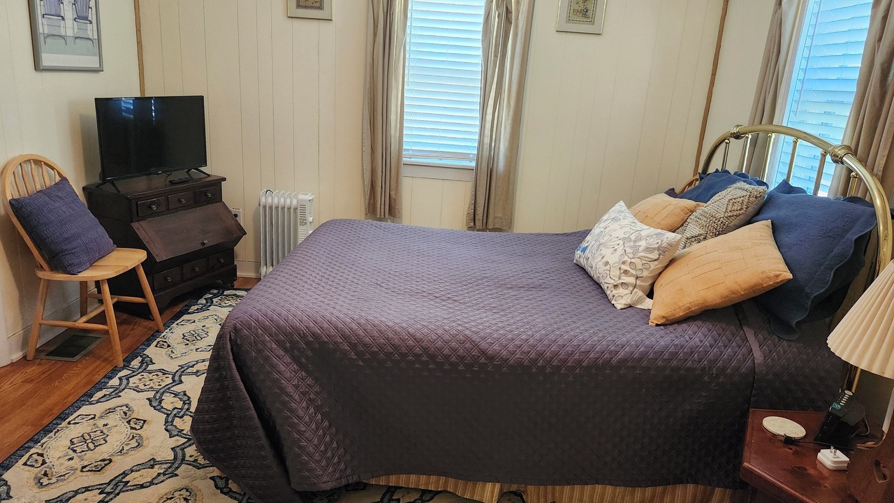 Photo of Bedroom in Fishertown