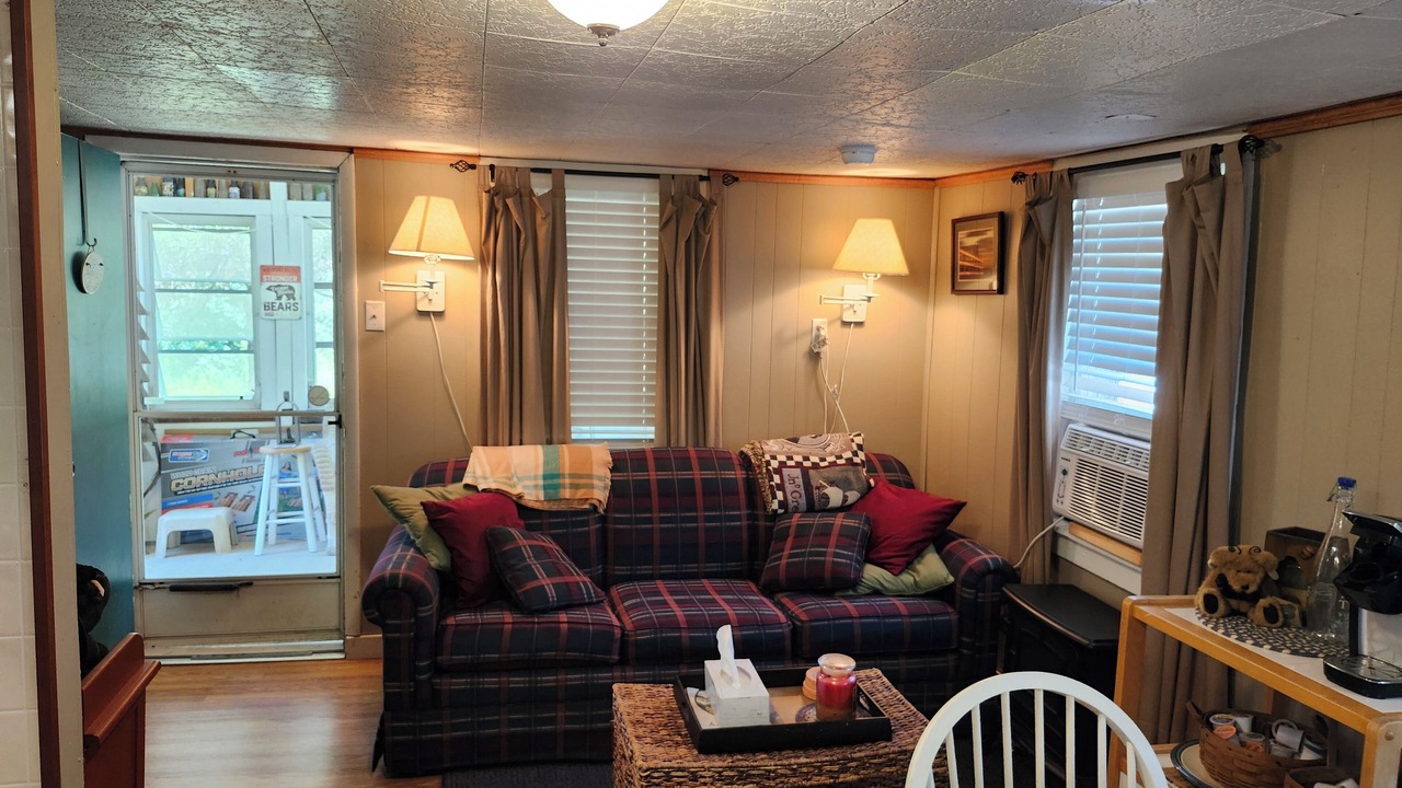 Photo of Livingroom in Fishertown