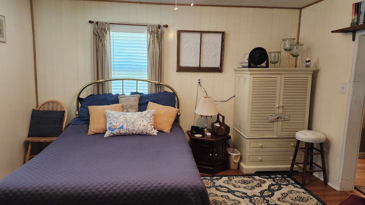 Photo of Bedroom in Fishertown