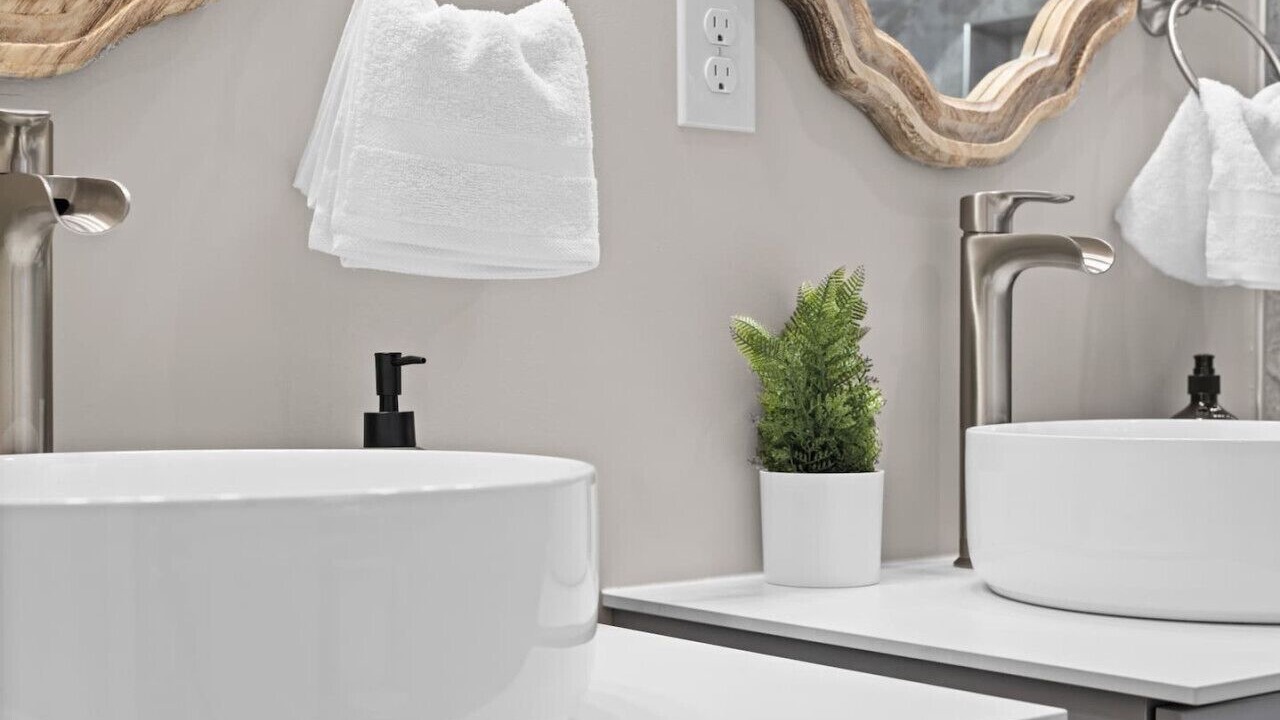 Photo of Bathroom in Point Breeze North