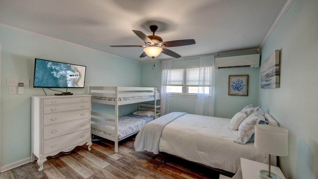 Photo of Bedroom in Village Green