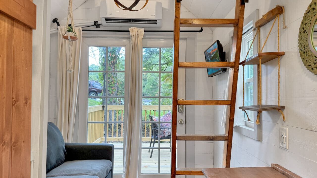 Photo of Livingroom in Summersville