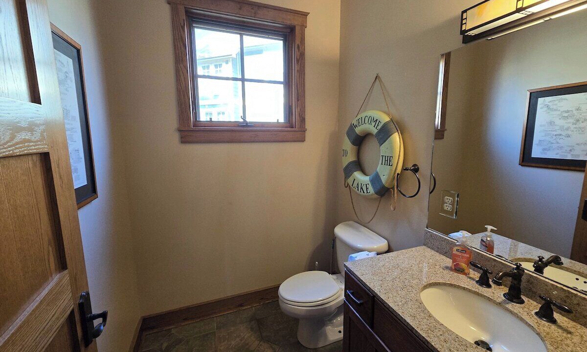 Photo of Bathroom in Silver Ridge