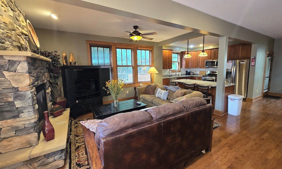 Photo of Livingroom in Silver Ridge