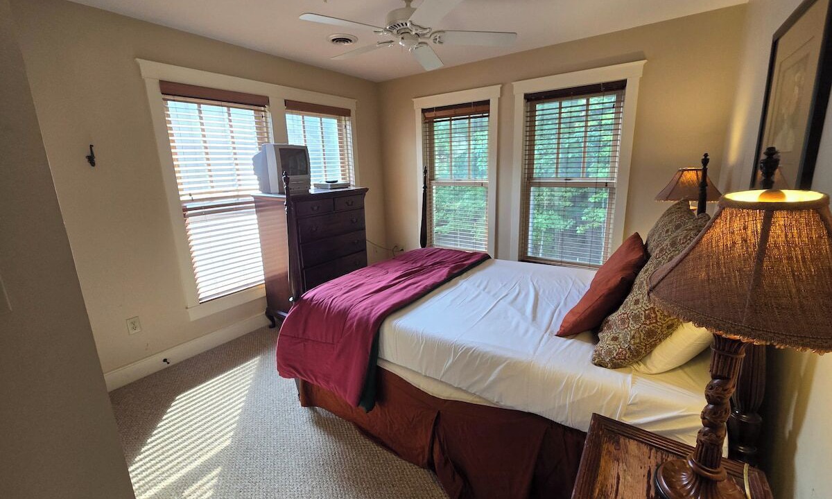 Photo of Bedroom in Silver Ridge