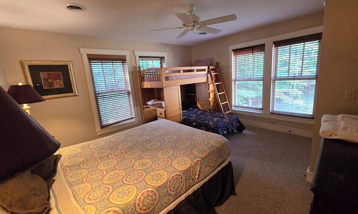 Photo of Bedroom in Silver Ridge