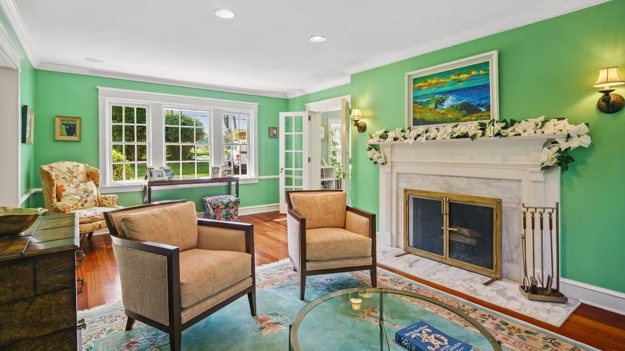 Photo of Livingroom in Haverford
