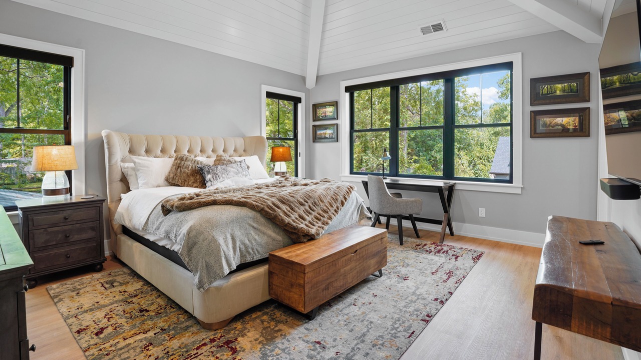 Photo of Bedroom in Plaza Midwood