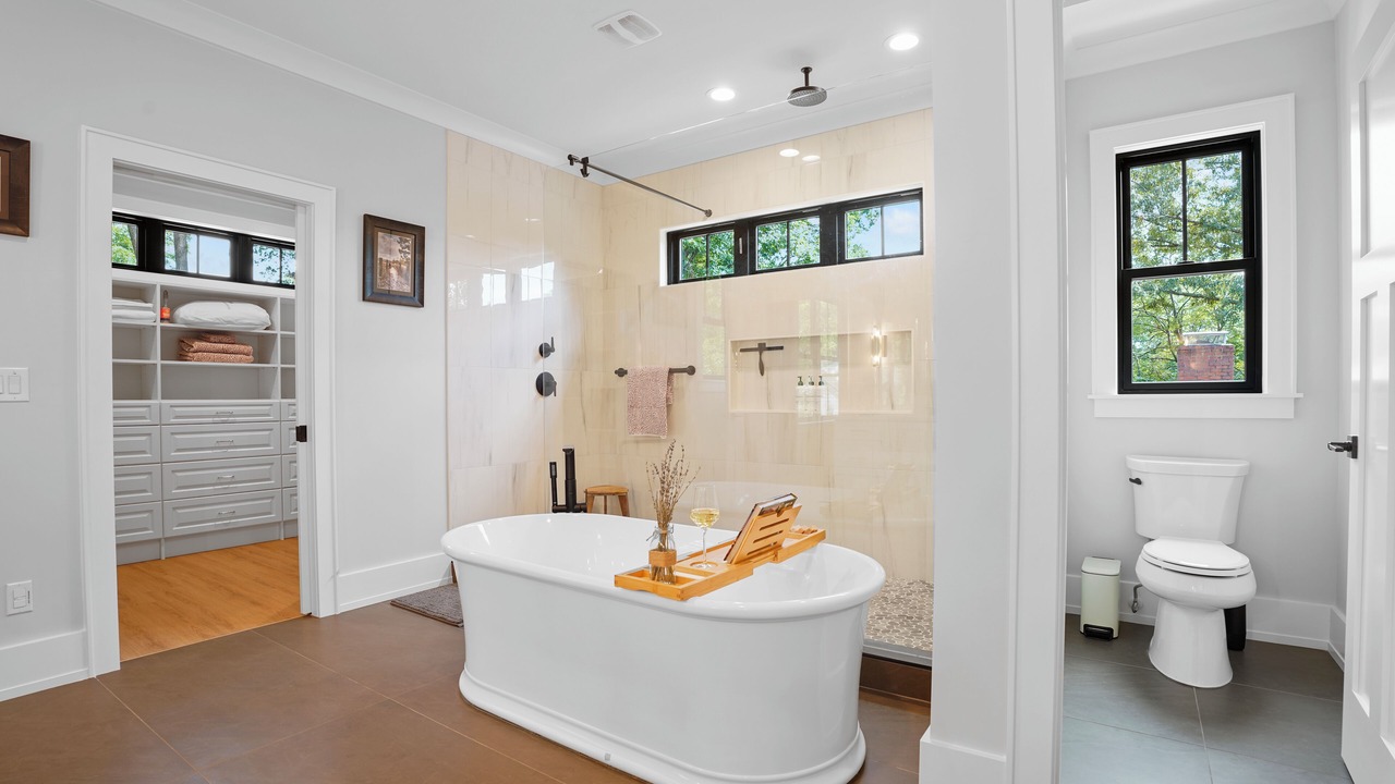 Photo of Bathroom in Plaza Midwood
