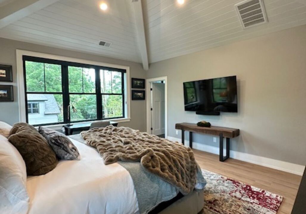 Photo of Bedroom in Plaza Midwood