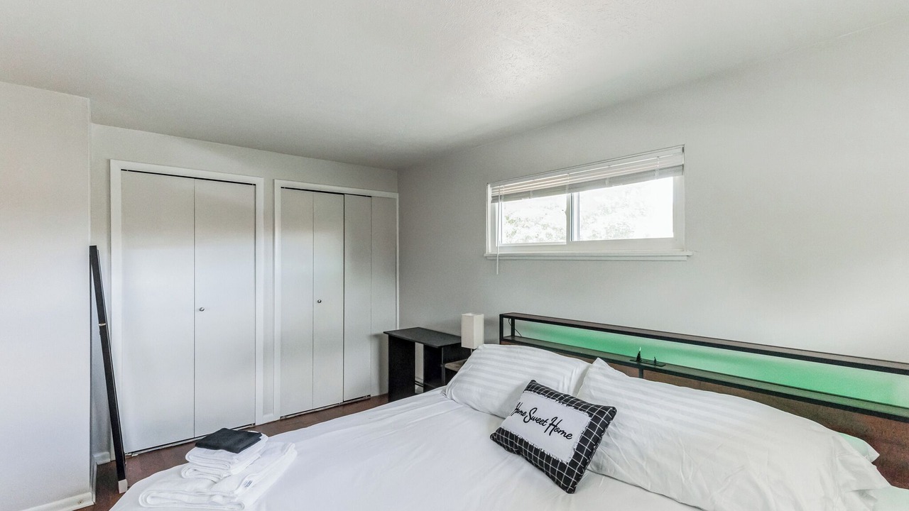 Photo of Bedroom in Lakewood