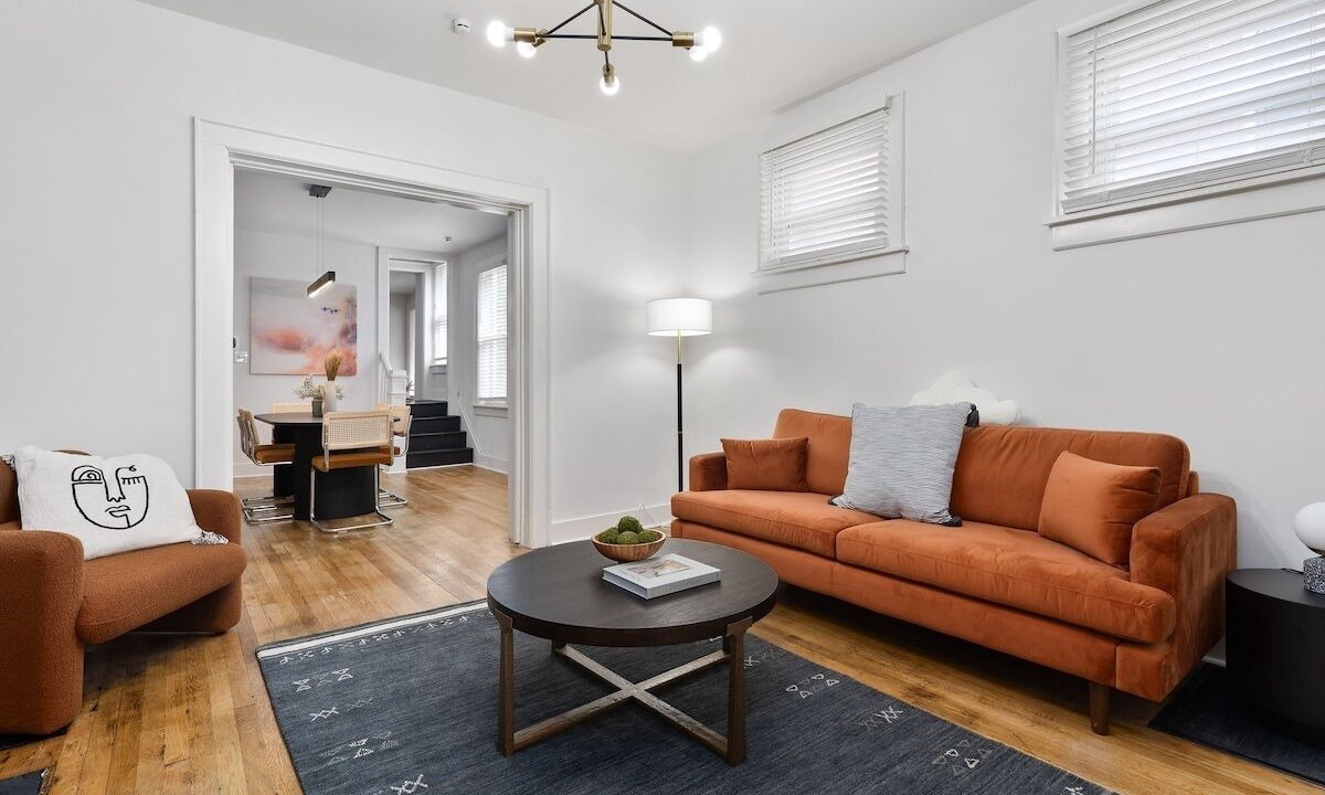 Photo of Livingroom in University District