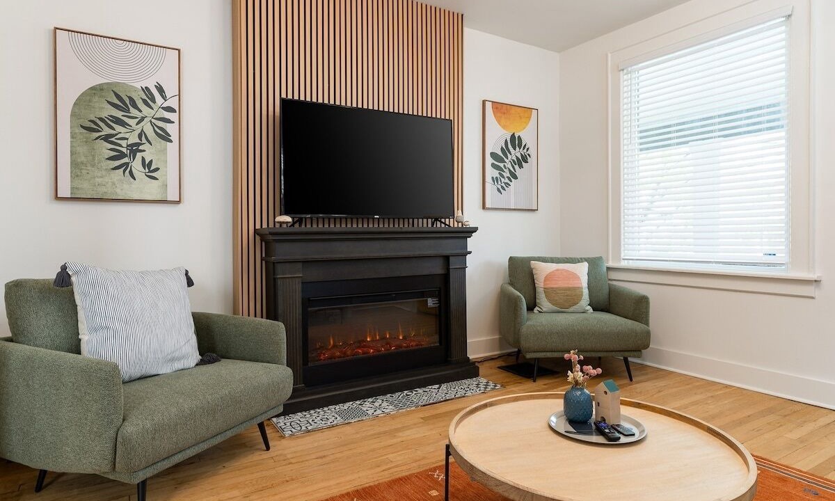 Photo of Livingroom in University District