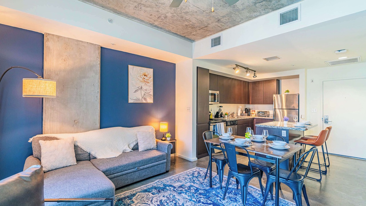 Photo of Livingroom in Evans Churchill