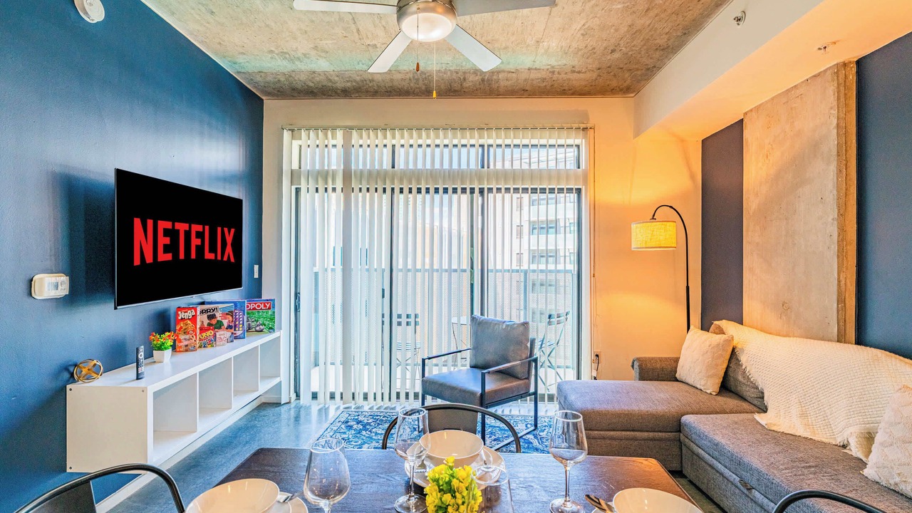 Photo of Livingroom in Evans Churchill