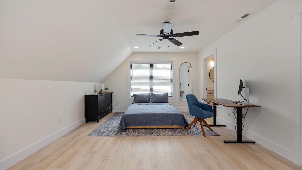 Photo of Bedroom in Scottsville