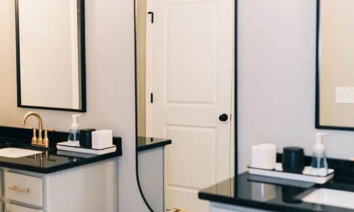 Photo of Bathroom in Bowling Green