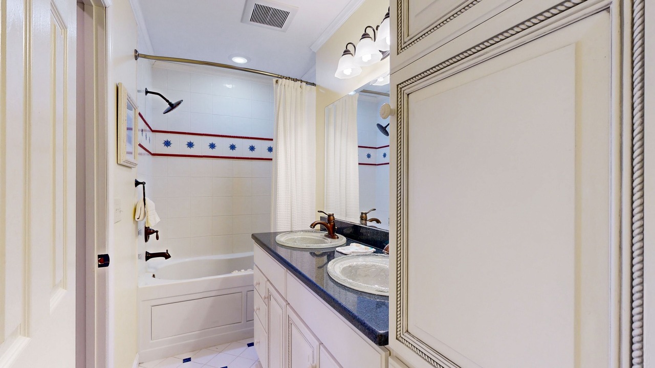 Photo of Bathroom in Sandpiper Pines