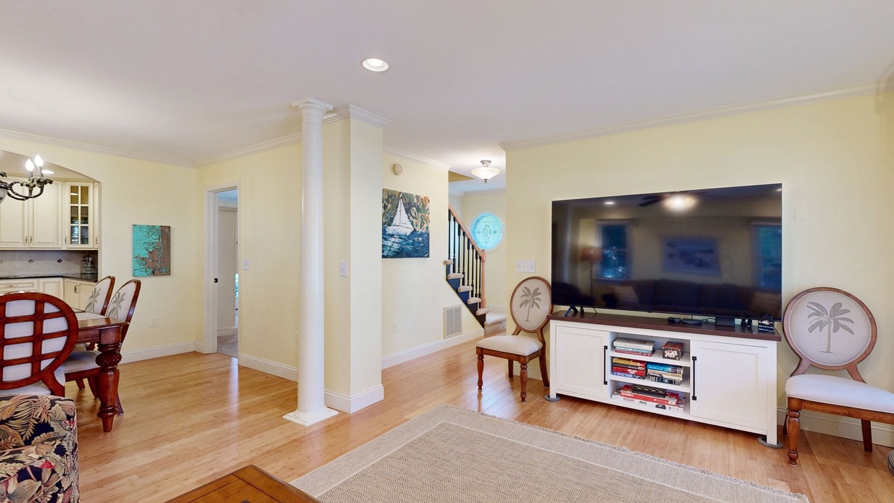Photo of Livingroom in Sandpiper Pines