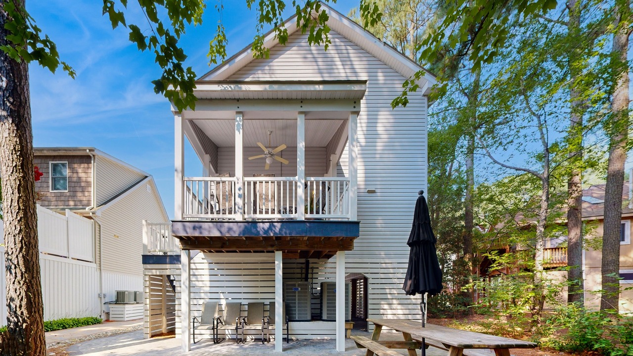 Photo of Outdoor in Sandpiper Pines