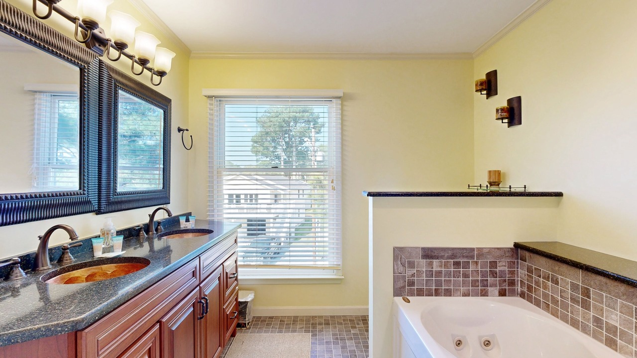 Photo of Bathroom in Sandpiper Pines
