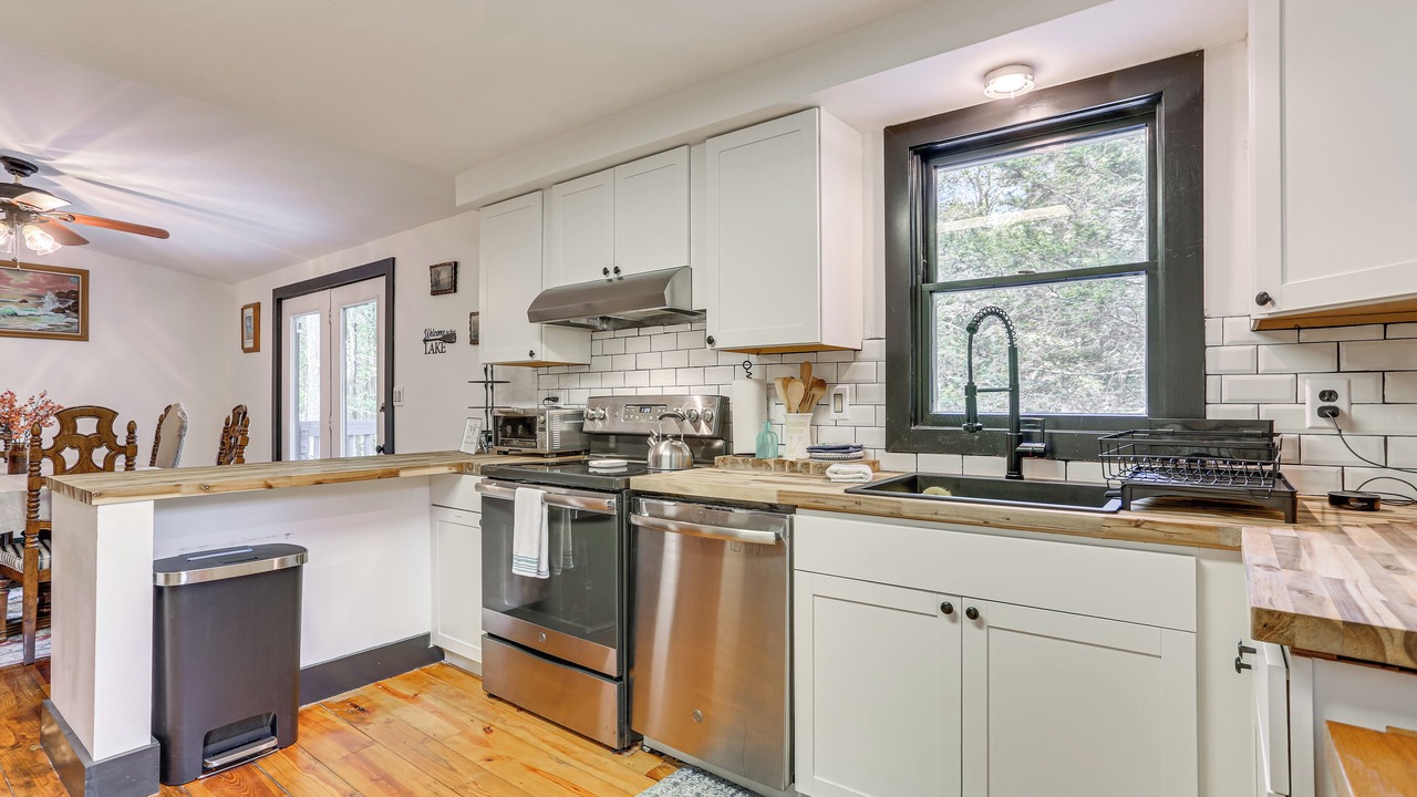 Photo of Kitchen in Town of Lumberland