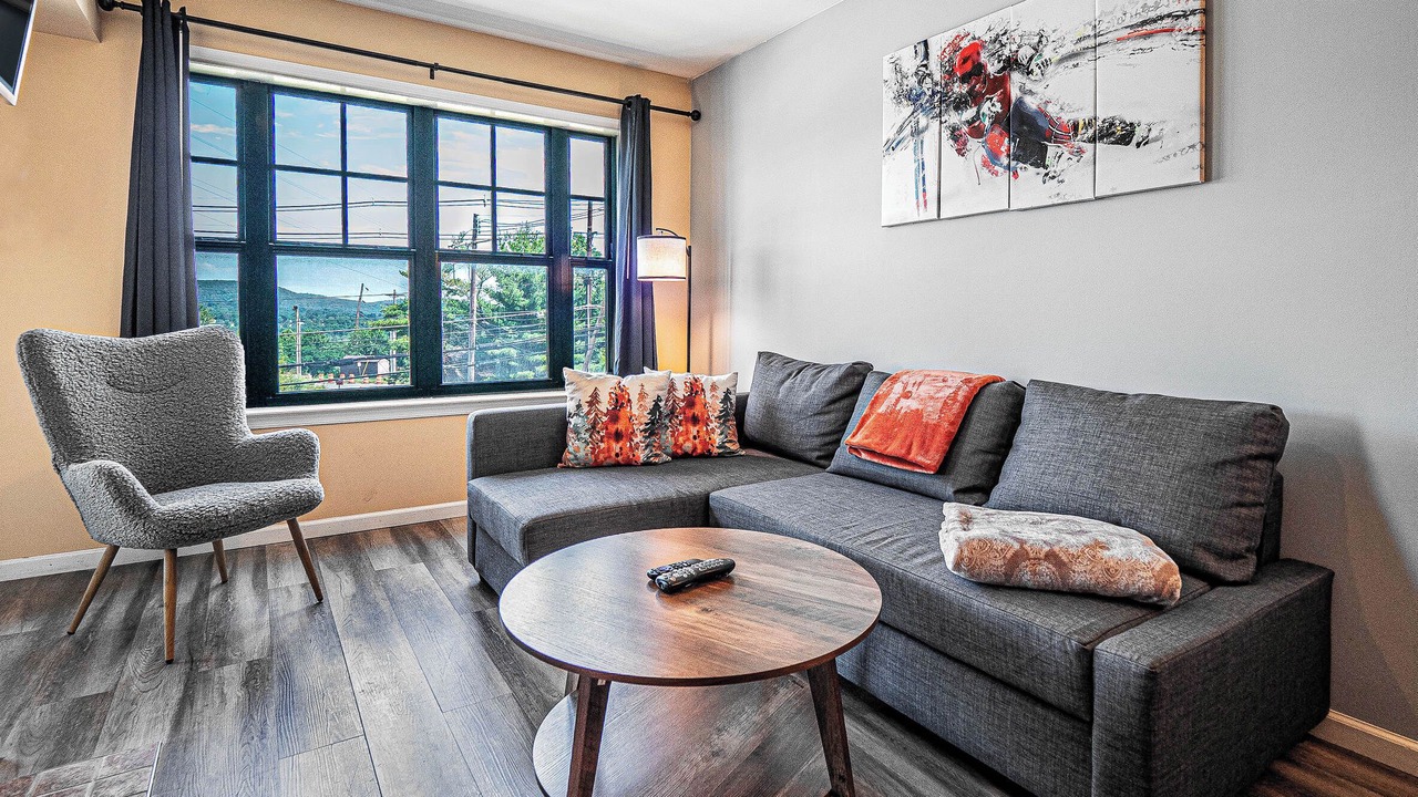 Photo of Livingroom in Vernon