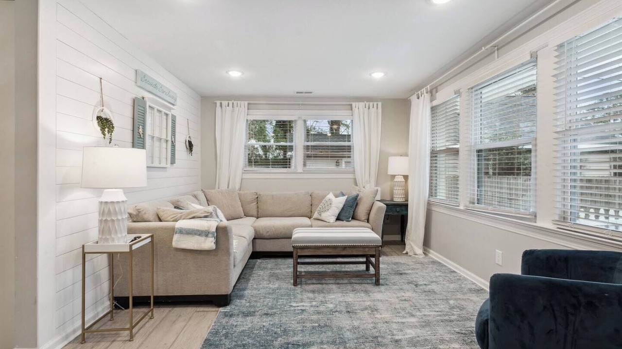 Photo of Bedroom in Buckroe Beach