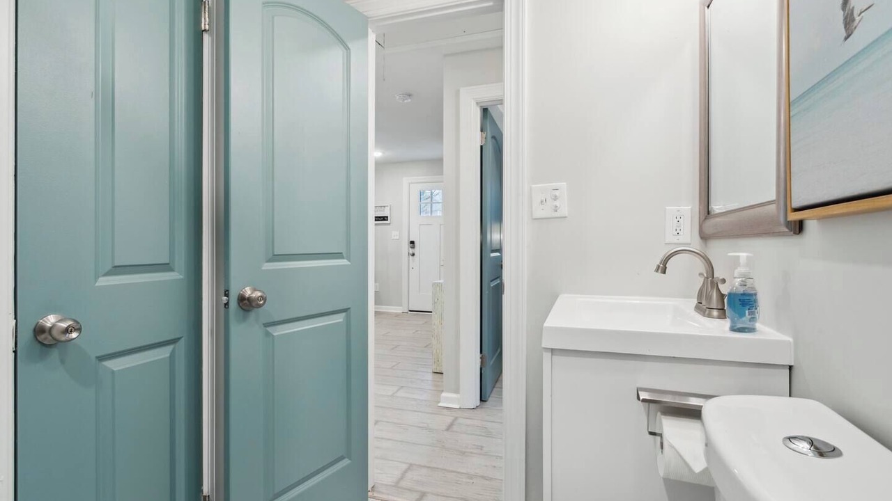 Photo of Bathroom in Buckroe Beach