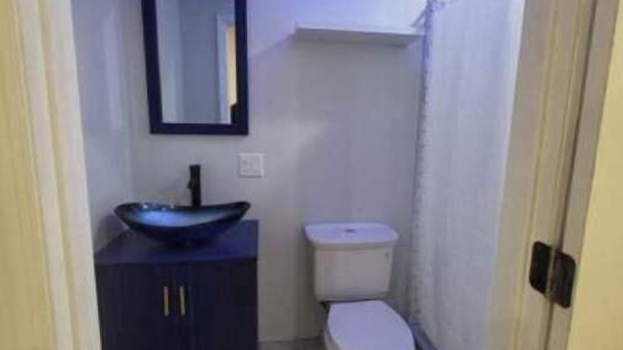 Photo of Bathroom in Newark