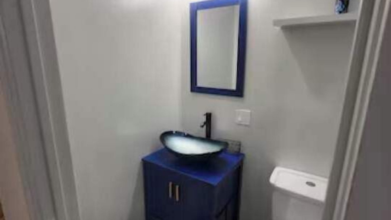 Photo of Bathroom in Newark
