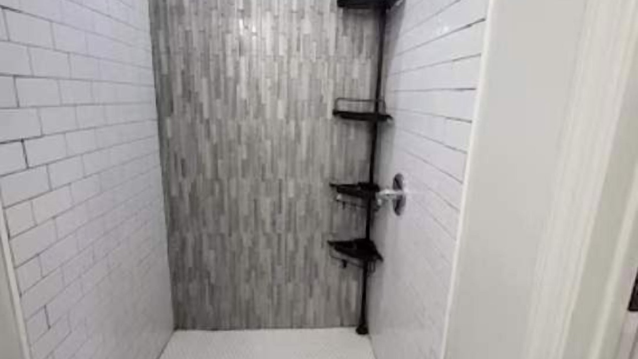 Photo of Bathroom in Newark