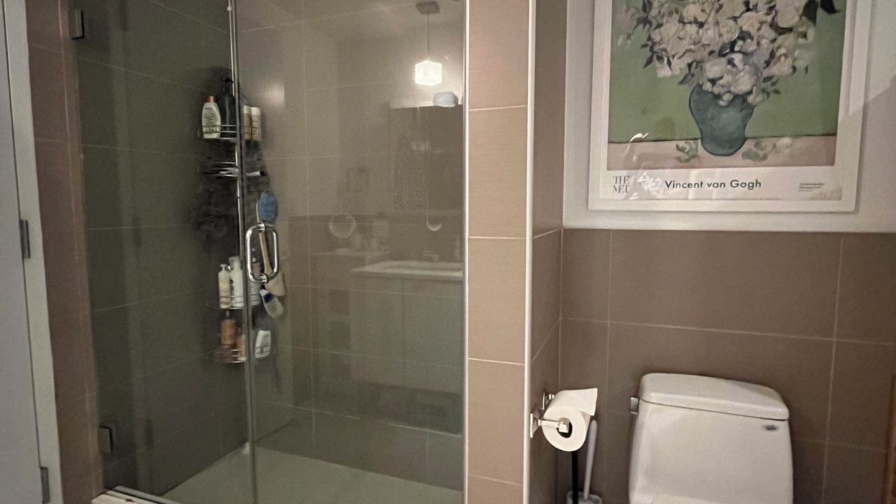Photo of Bathroom in Greenpoint