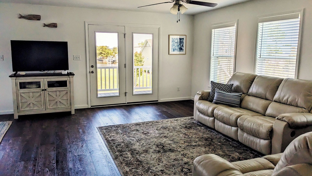 Photo of Livingroom in Keen-Wik On the Bay