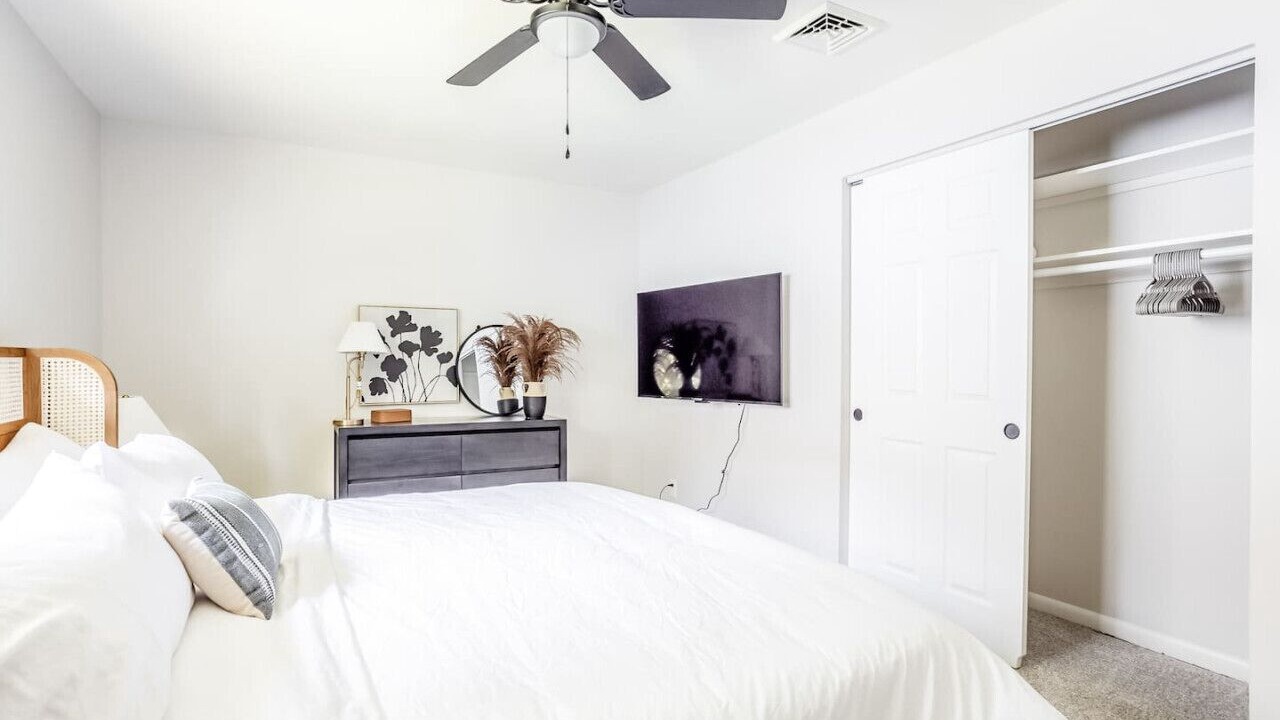 Photo of Bedroom in Mount Washington