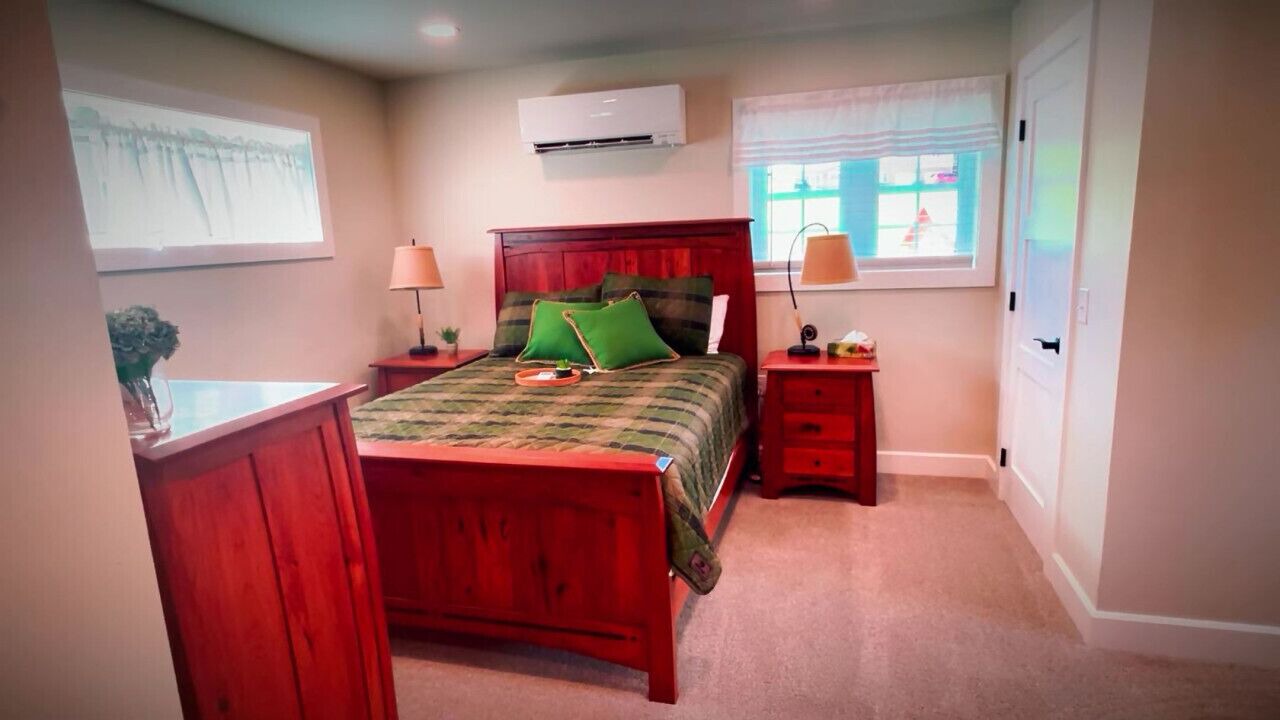 Photo of Bedroom in Millersburg