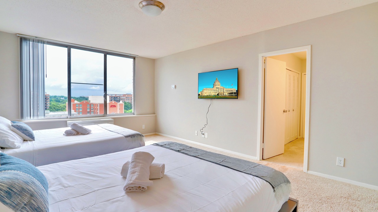 Photo of Bedroom in Crystal City