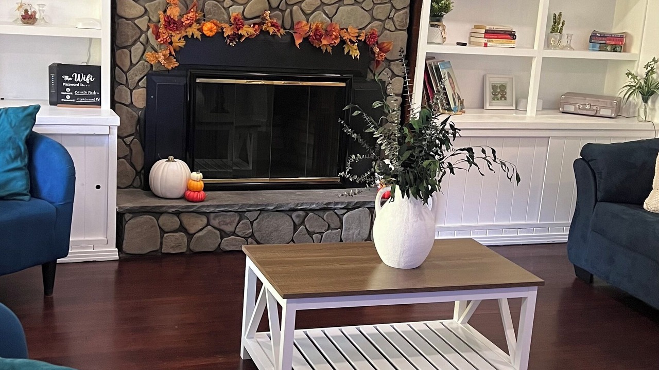 Photo of Livingroom in East Branch