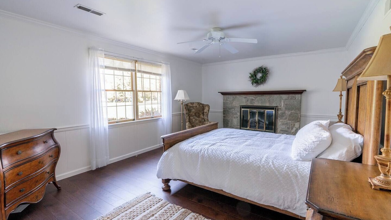 Photo of Bedroom in Parkesburg