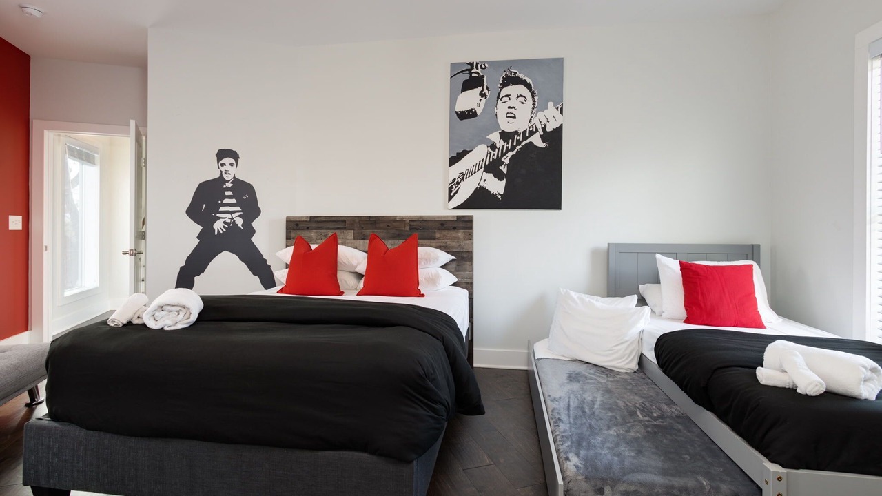 Photo of Bedroom in Shelby Hills