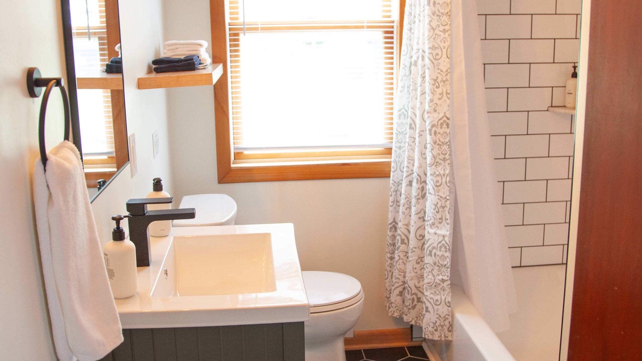 Photo of Bathroom in Town of Torrey
