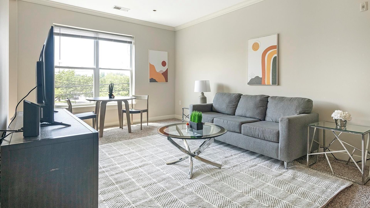 Photo of Livingroom in Chillum