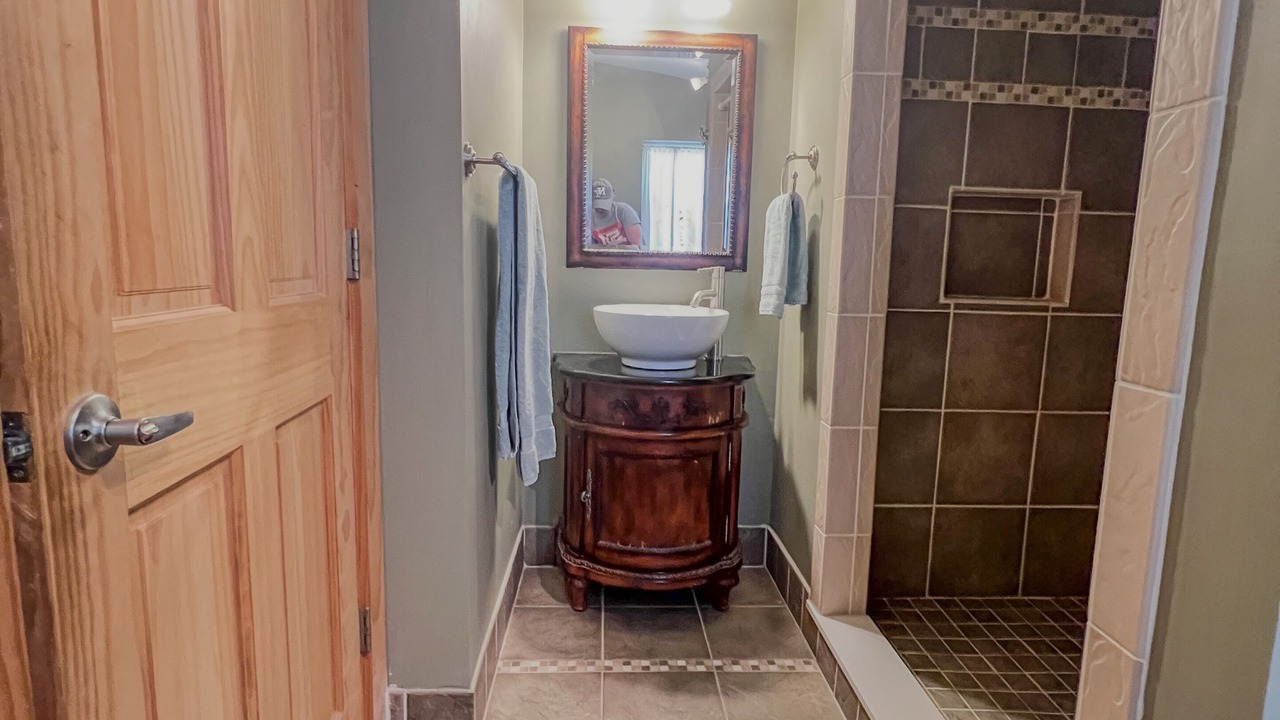 Photo of Bathroom in Gettysburg