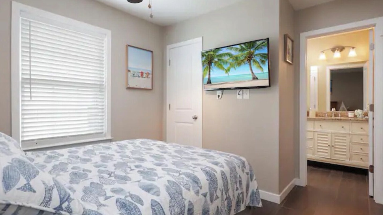 Photo of Bedroom in Seaside Heights