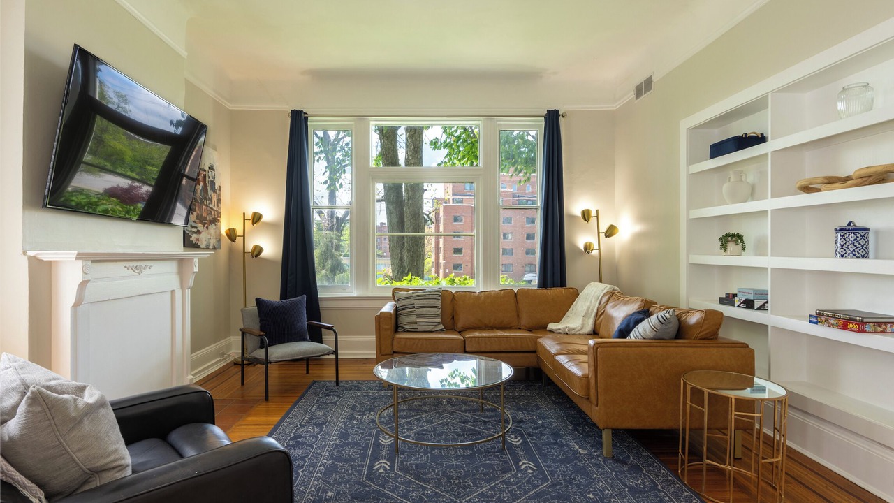 Photo of Bedroom in Walnut Hills