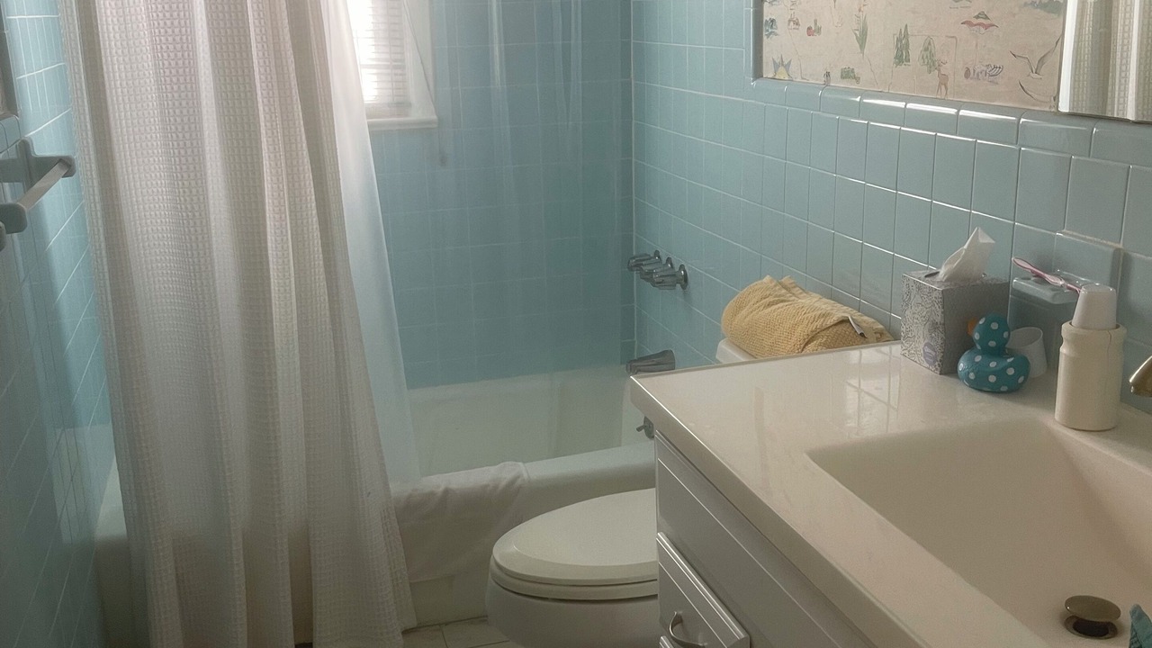Photo of Bathroom in Normandy Beach